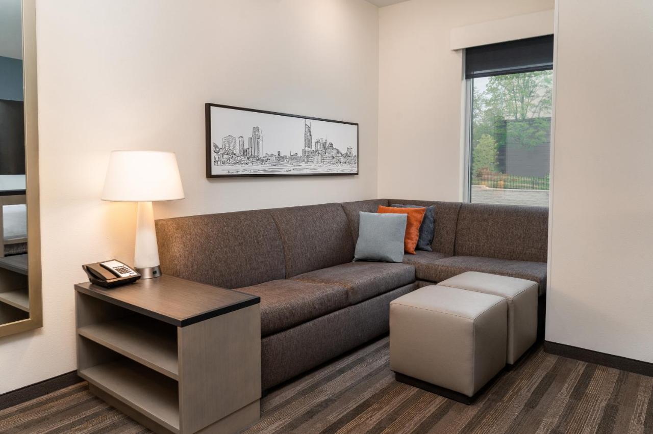 King Studio Suite Kitchen Sofa Bed