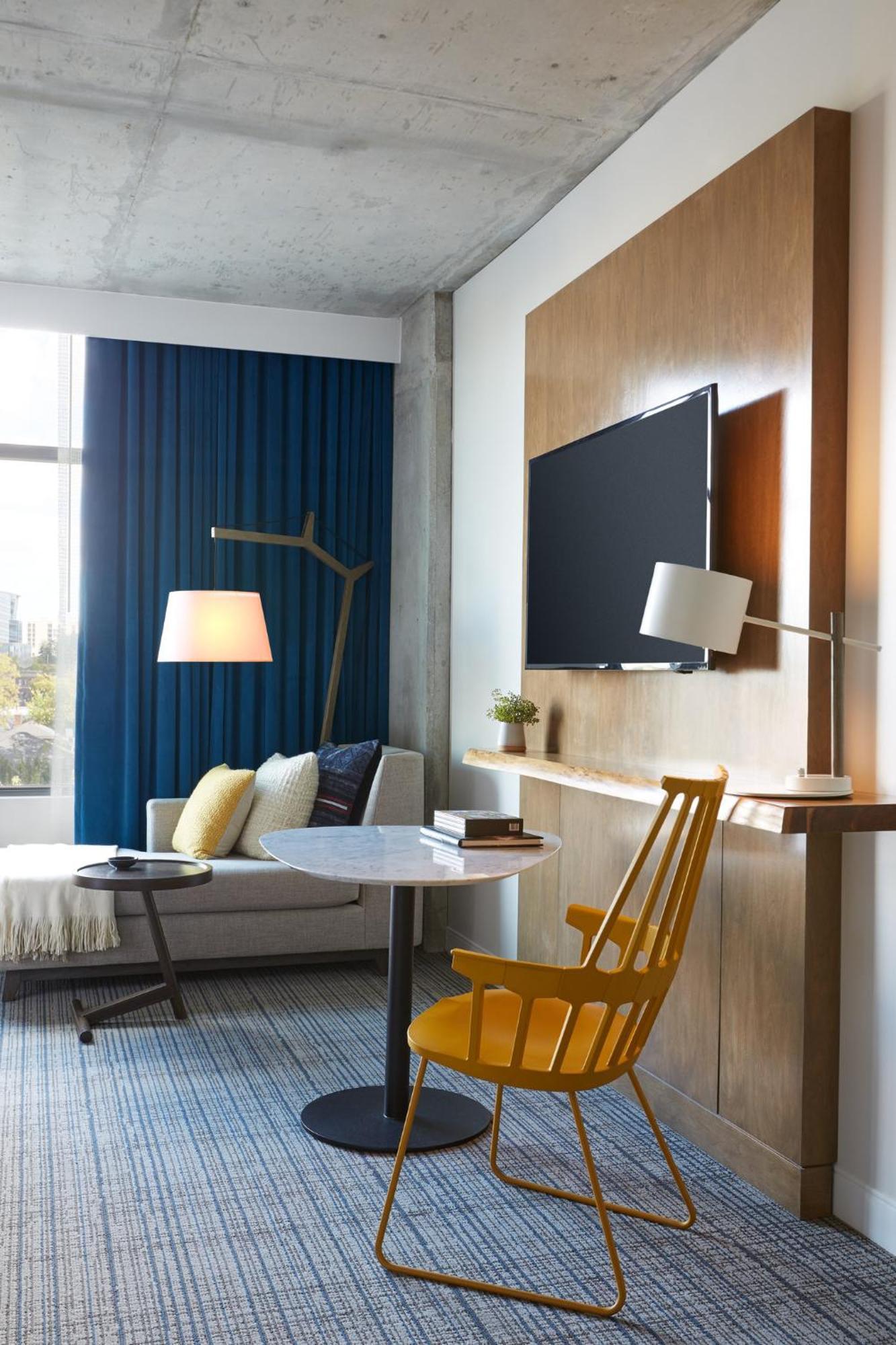 Premium King Room