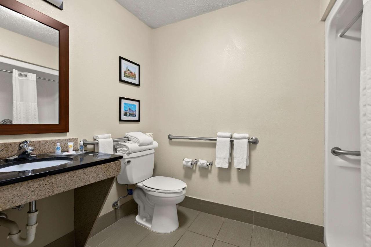 King Suite Disability Access or Non-Smoking
