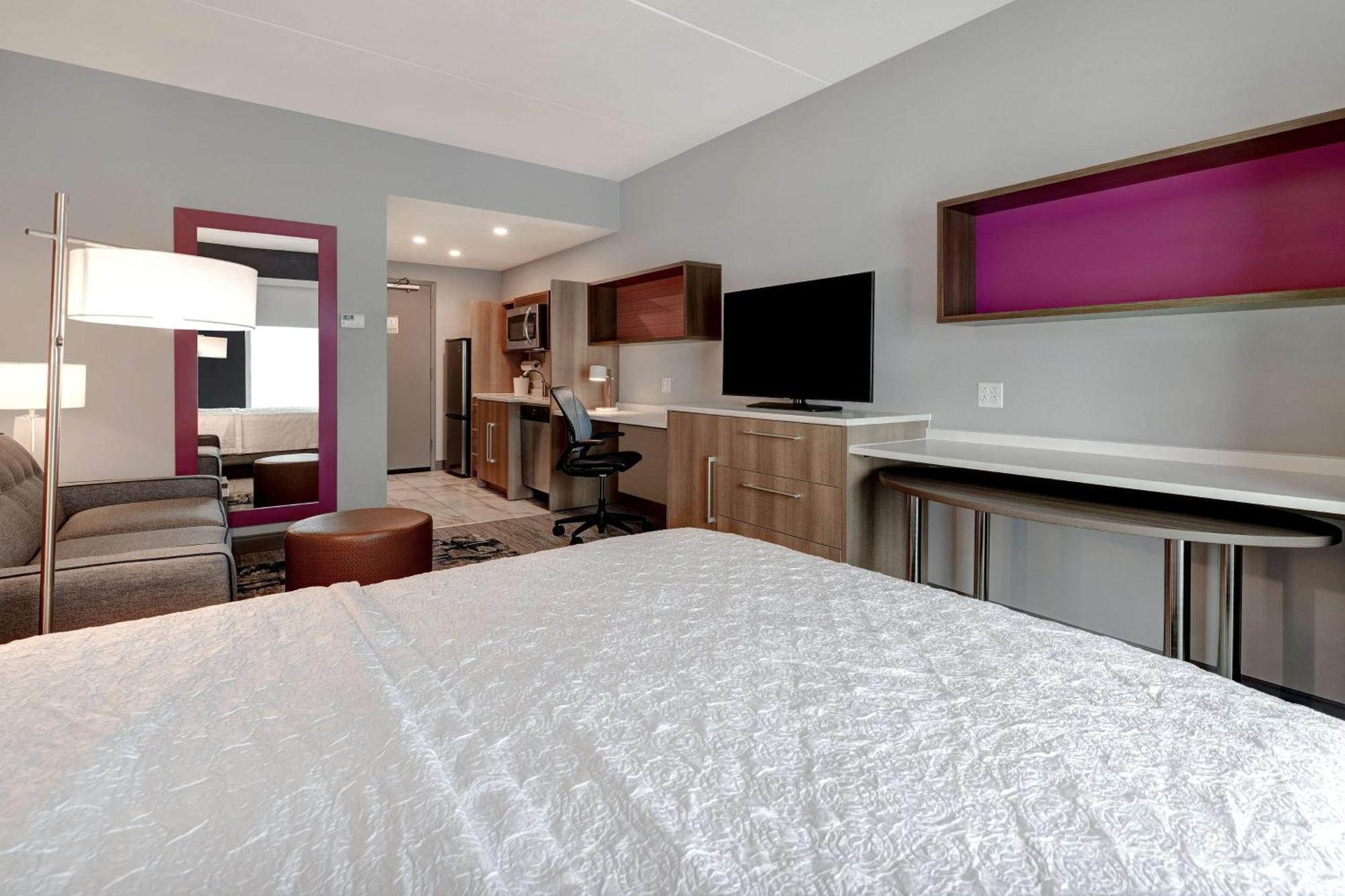 King Studio Suite Non-Smoking