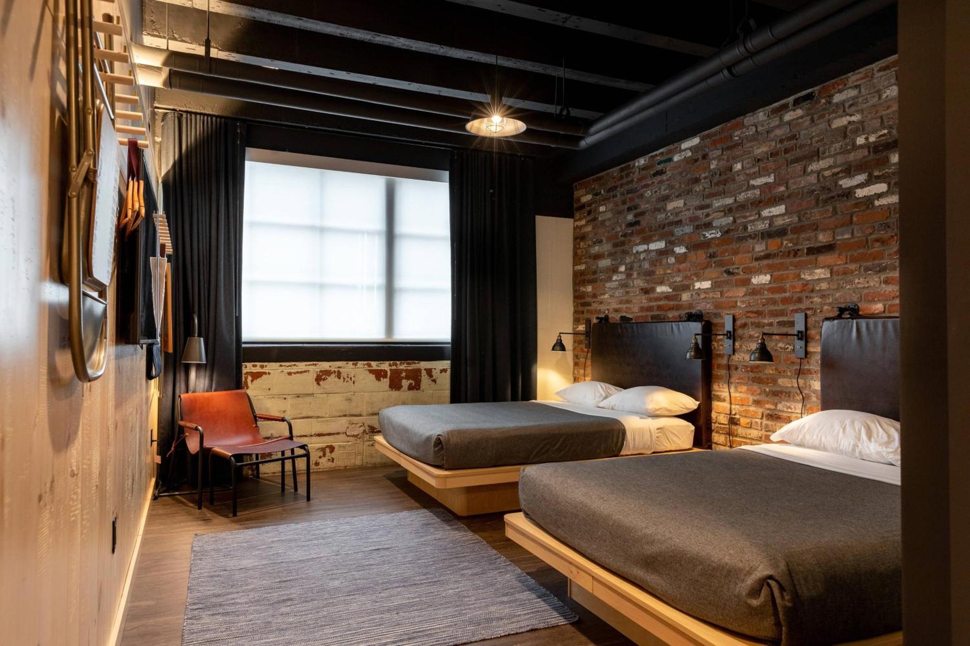 Queen Room Two Queen Beds Street View