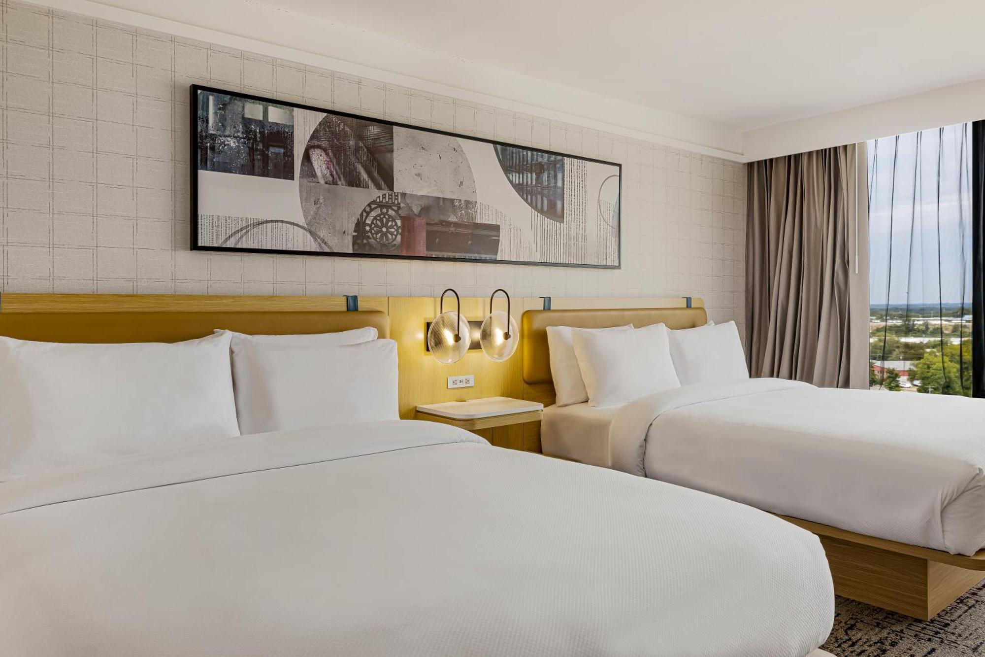 Premium Queen Room Two Queen Beds Skyline View