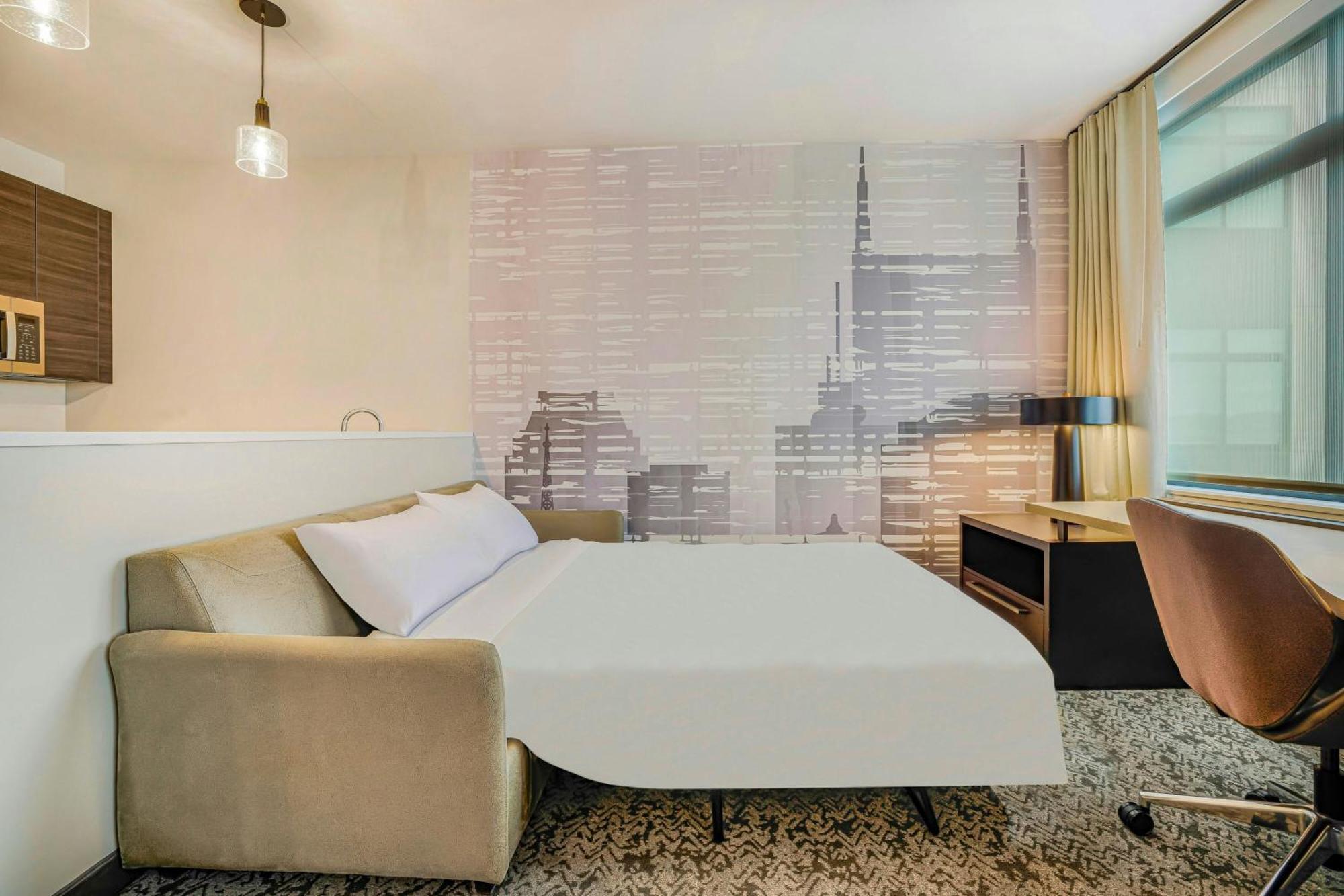 One-Bedroom King Suite with Sofa Bed - Hearing Accessible,1692944032:JPEG