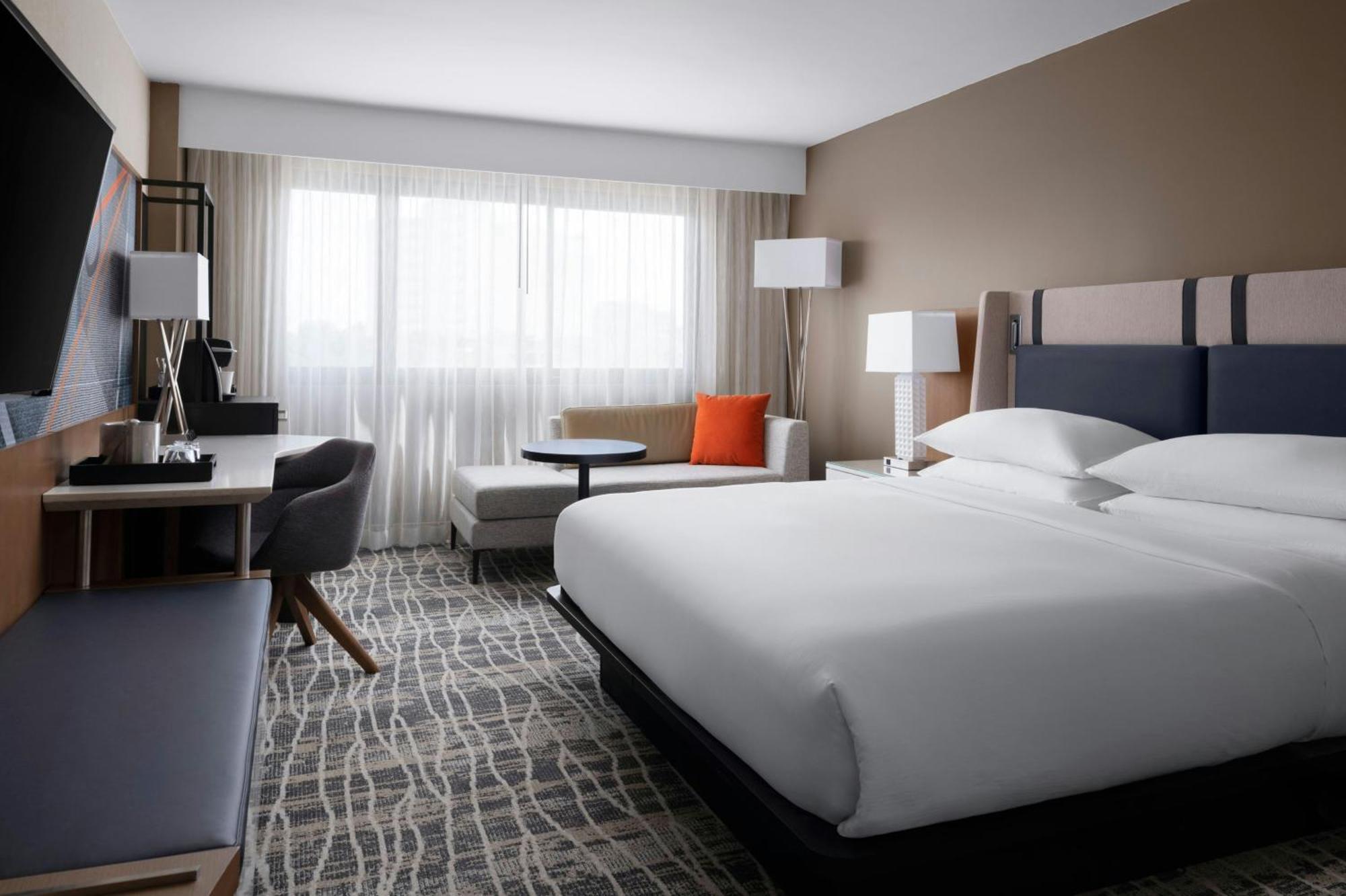 Standard King Room Roll Shower City View Mobility Hearing Accessible