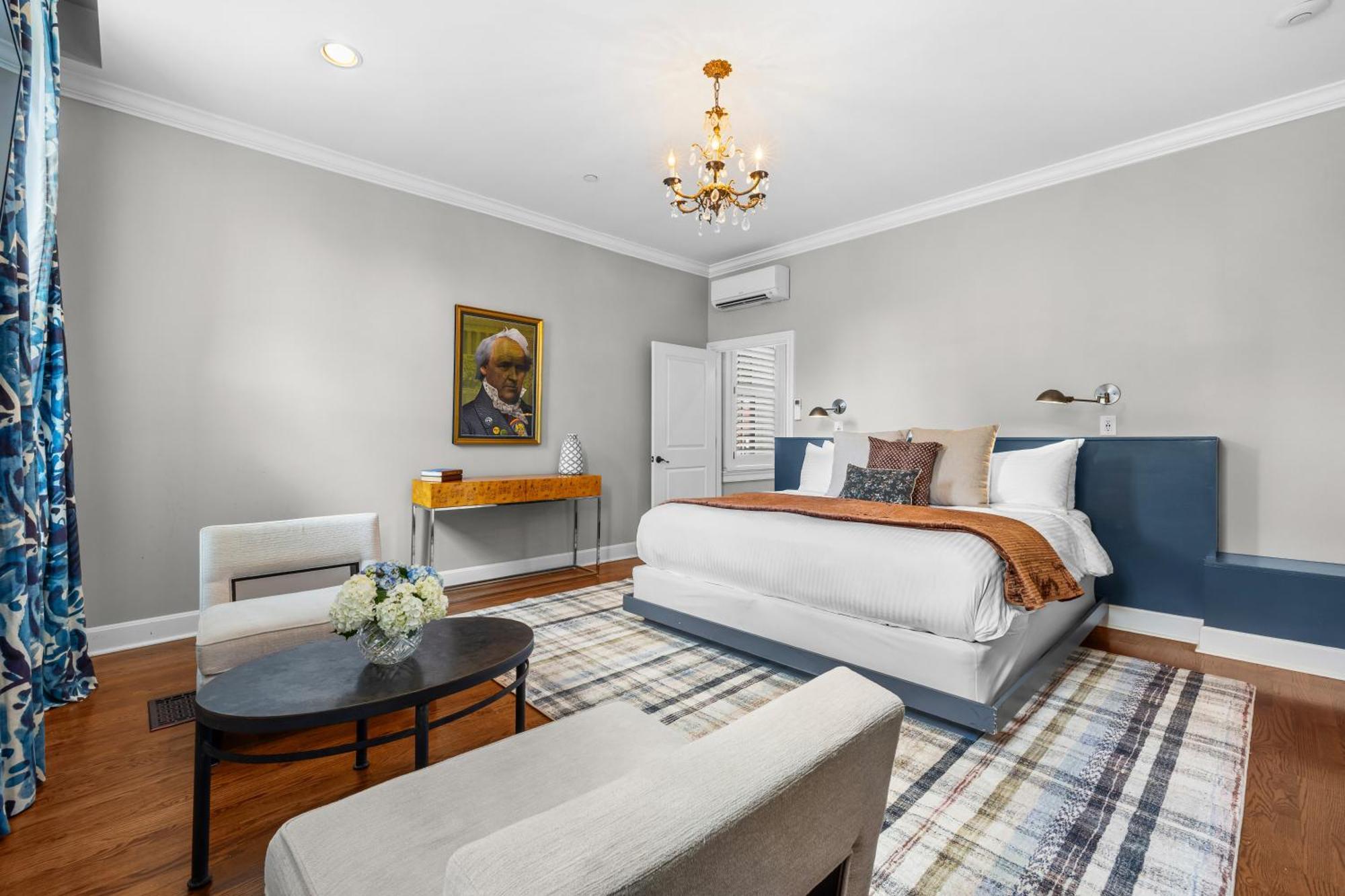 King Room