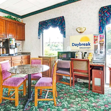 Super 8 By Wyndham Nashville Near Downtown / I-40-2