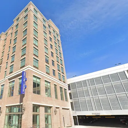 Hampton Inn & Suites Nashville Downtown Capitol View, Tn-3