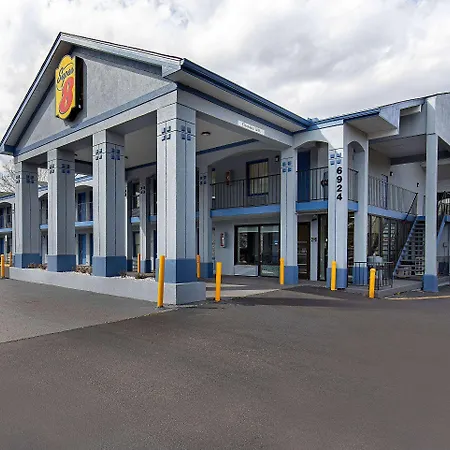 Super 8 By Wyndham Nashville West-2