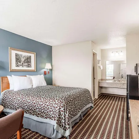 Days Inn By Wyndham Nashville N Opryland/Grand Ole Opry-3
