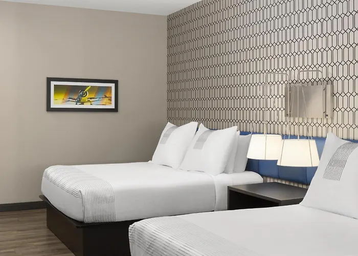 Hotels in Nashville TnGlo Best Western Airport